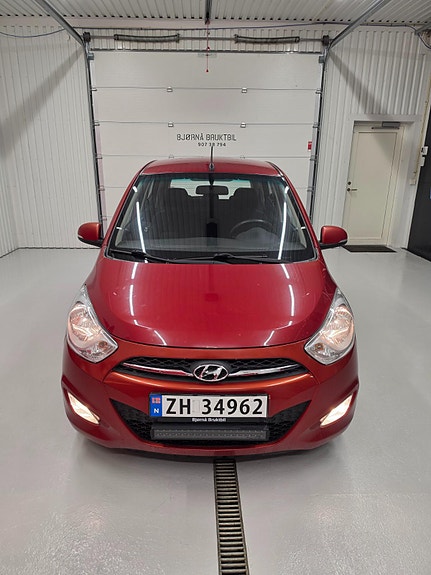 Hyundai i10 10 of 19