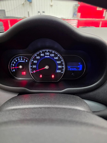 Hyundai i10 13 of 19