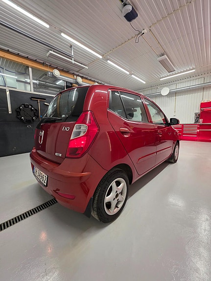 Hyundai i10 5 of 19