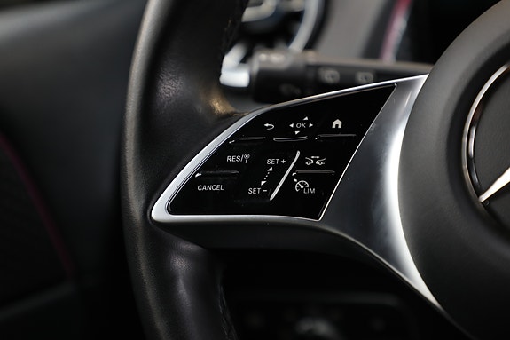 Mercedes-Benz EQB-Klasse 17 of 30