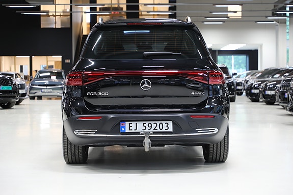 Mercedes-Benz EQB-Klasse 7 of 30