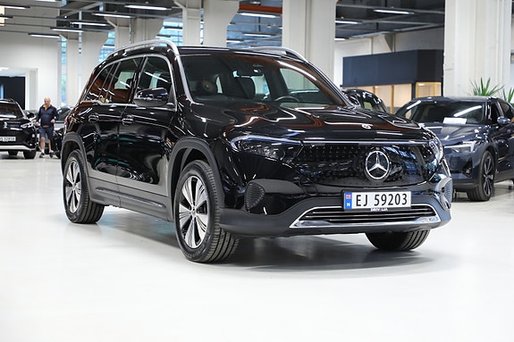 Mercedes-Benz EQB-Klasse 2 of 5
