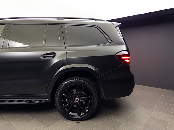 Mercedes-Benz GLS350 d 10 of 30