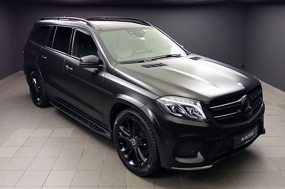 Mercedes-Benz GLS350 d 2 of 30
