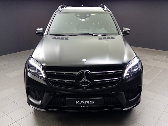 Mercedes-Benz GLS350 d 6 of 30