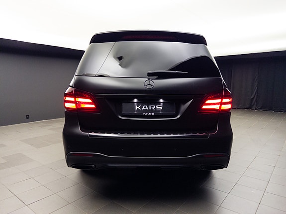 Mercedes-Benz GLS350 d 16 of 30