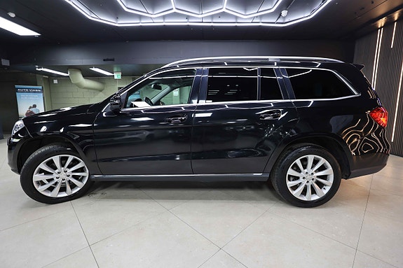 Mercedes-Benz GL350 5 of 5
