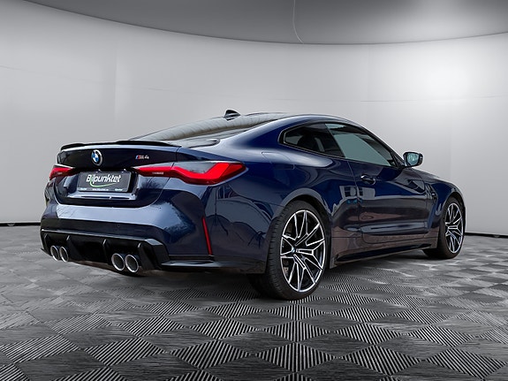 BMW M4 11 of 23