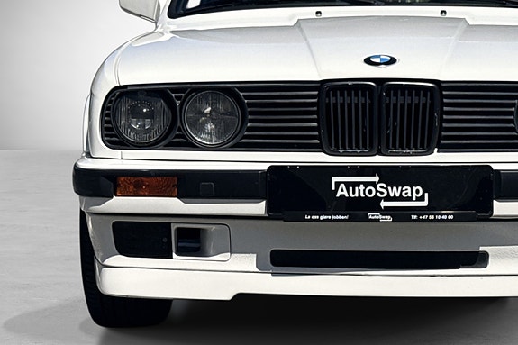 BMW 318i 5 of 30