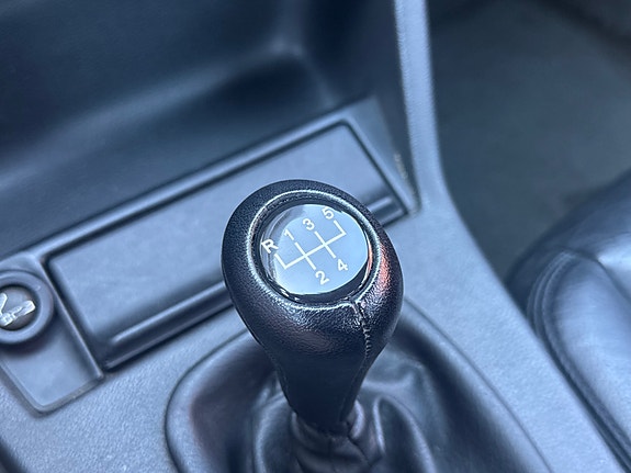 BMW 318i 25 of 30