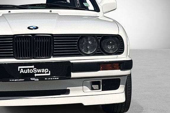 BMW 318i 6 of 30