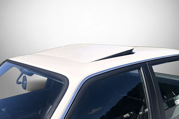 BMW 318i 10 of 30