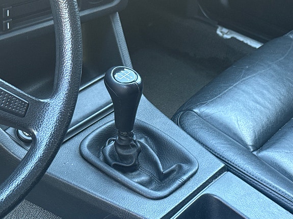 BMW 318i 24 of 30