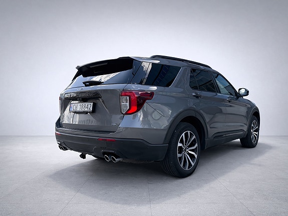 Ford Explorer 5 of 5