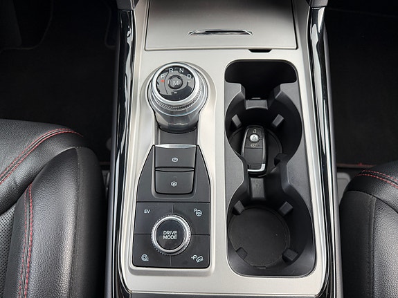 Ford Explorer 27 of 28