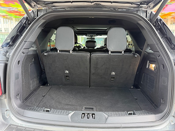 Ford Explorer 16 of 28