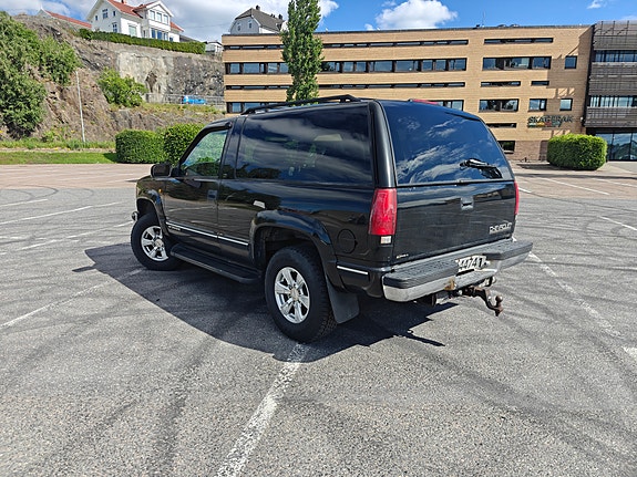 Chevrolet Tahoe 4 of 5