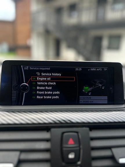 BMW 320d 16 of 22
