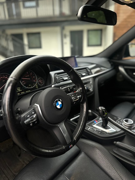 BMW 320d 9 of 22