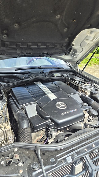 Mercedes-Benz E500 16 of 30