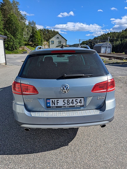 Volkswagen Passat Alltrack 6 of 28