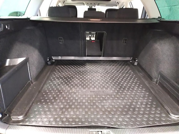 Volkswagen Passat Alltrack 27 of 28