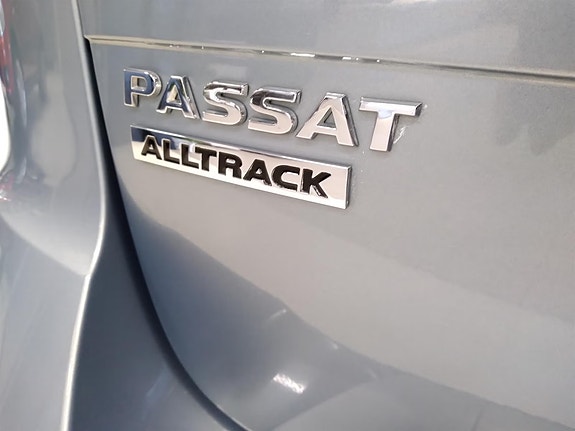 Volkswagen Passat Alltrack 10 of 28