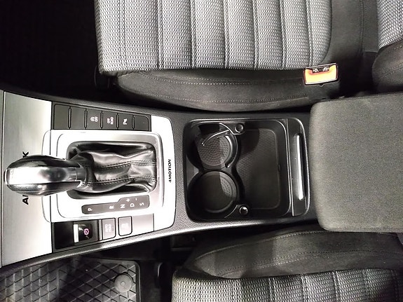 Volkswagen Passat Alltrack 20 of 28