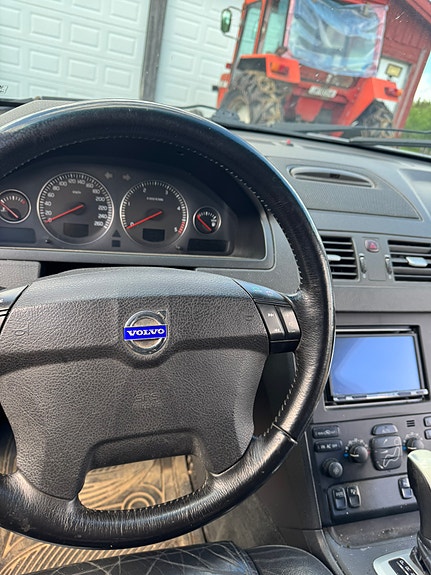 Volvo XC90 3 of 5