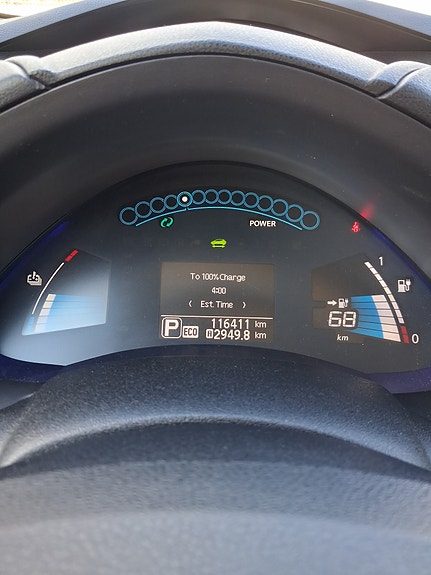 Nissan Leaf 9 of 17