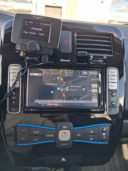 Nissan Leaf 10 of 17
