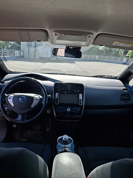 Nissan Leaf 11 of 17