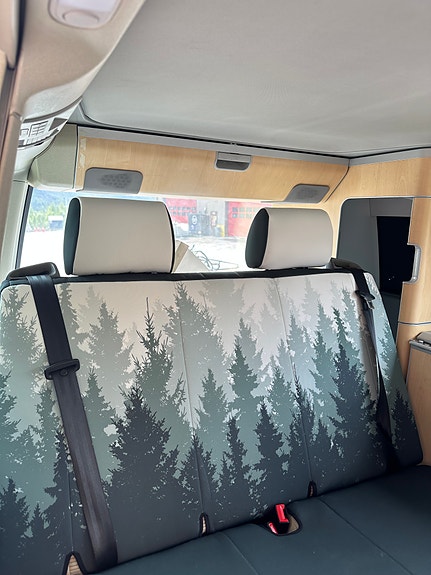 Volkswagen T5 California 3 of 5