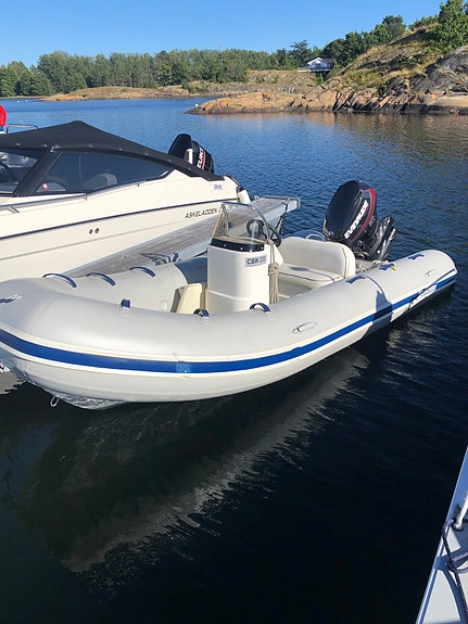 14 fots rib, 40 hk Evinrude leies ut. 6 of 8