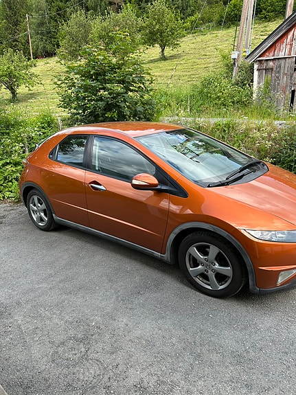 Honda Civic 2 of 5