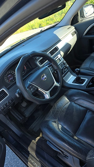 Volvo V70 14 of 27