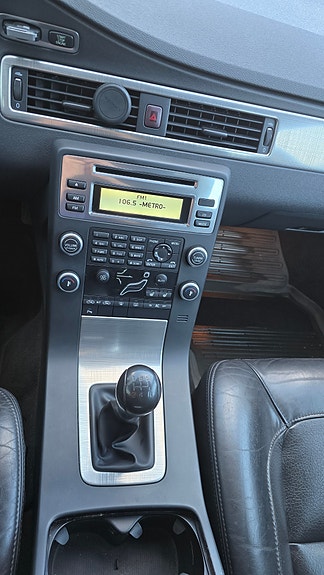 Volvo V70 20 of 27