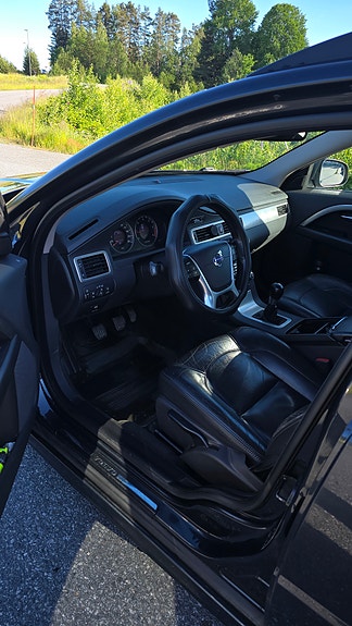 Volvo V70 15 of 27