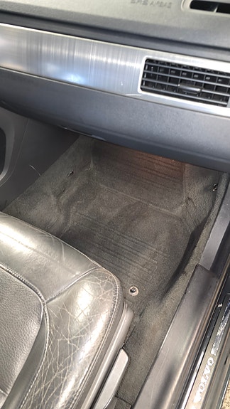 Volvo V70 16 of 27