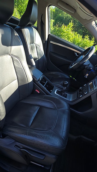 Volvo V70 17 of 27