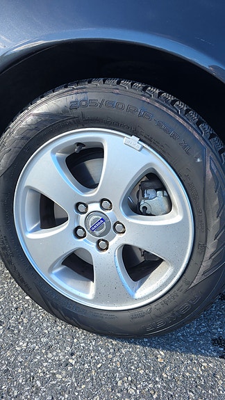 Volvo V70 12 of 27