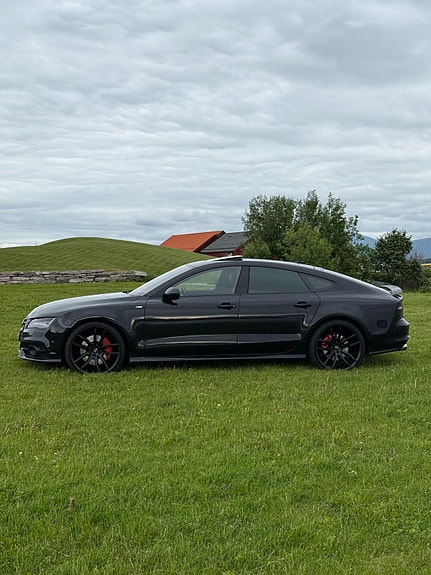 Audi A7 4 of 30