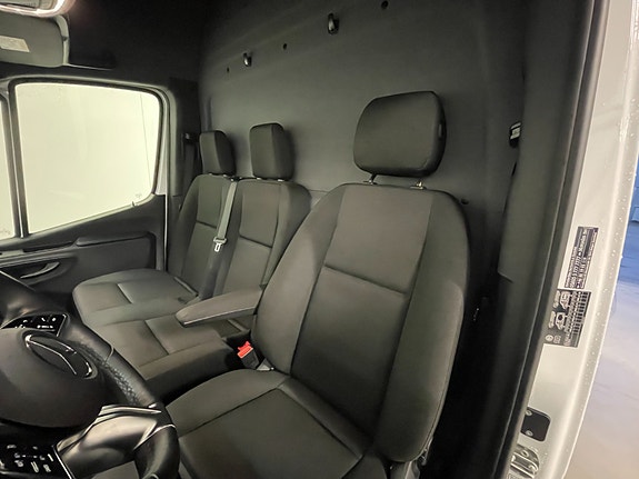 Mercedes-Benz eSprinter 314 4 of 5