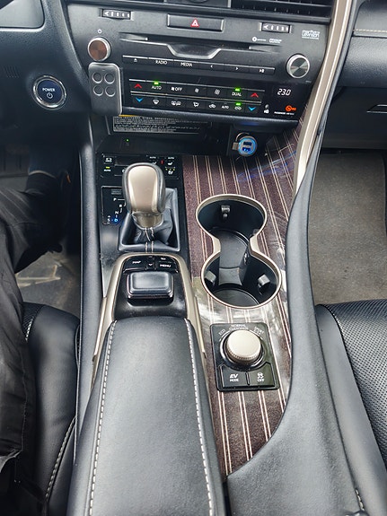Lexus RX450h 16 of 27