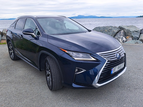 Lexus RX450h 27 of 27