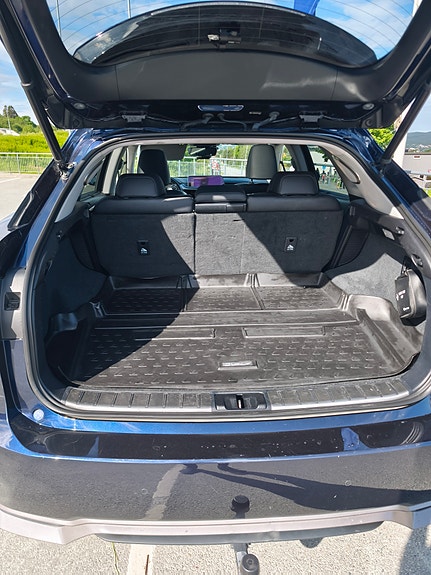 Lexus RX450h 12 of 27