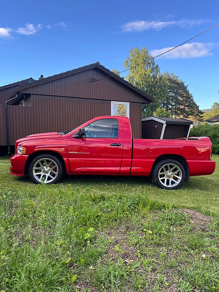 Dodge RAM SRT-10 8 of 19