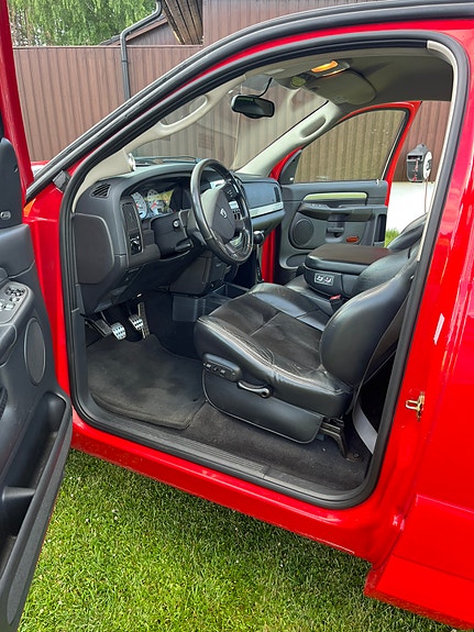 Dodge RAM SRT-10 14 of 19