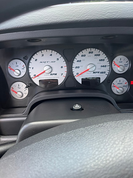 Dodge RAM SRT-10 15 of 19