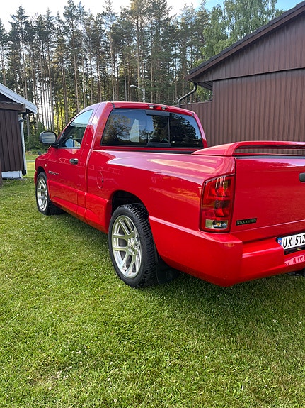 Dodge RAM SRT-10 7 of 19